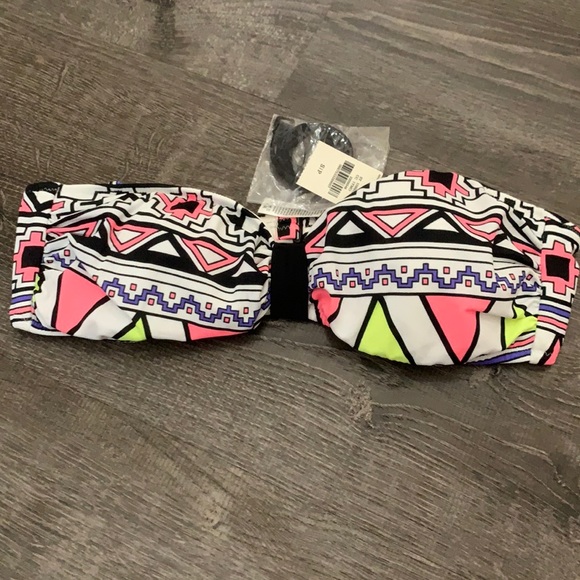 Bathing suit top - Picture 1 of 2